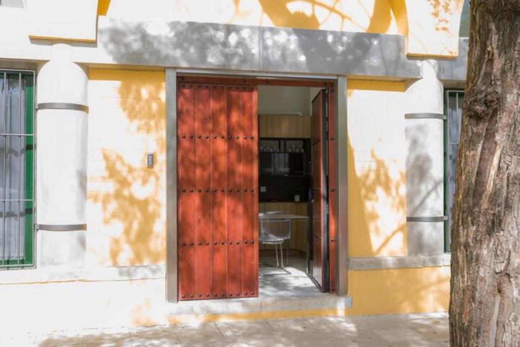 Apartamento A Estrenar Frente A La Plaza De Espana Sevilla Bagian luar foto