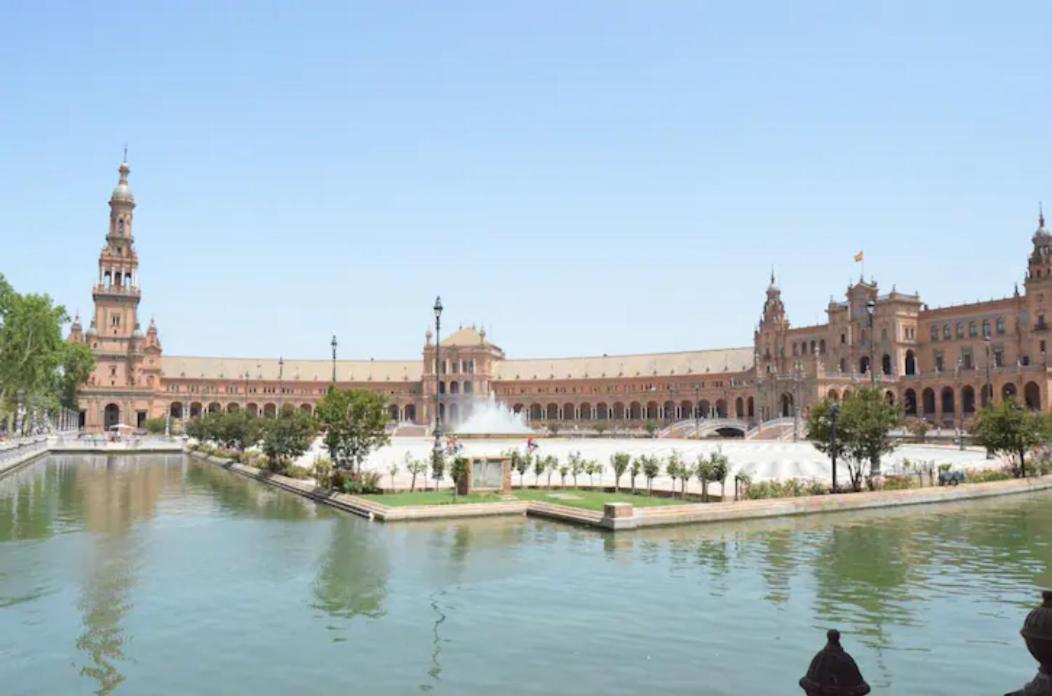 Apartamento A Estrenar Frente A La Plaza De Espana Sevilla Bagian luar foto